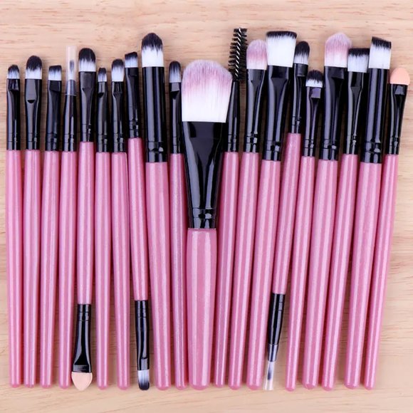Other - 20 pc Makeup Brushes - pink/black